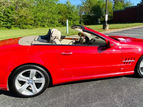 Used 2009 Mercedes-Benz SL 550 image 16