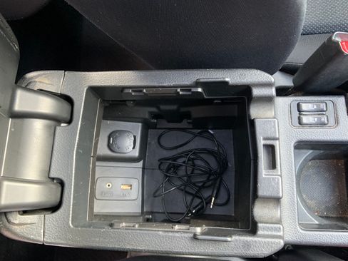 Used 2013 Subaru Impreza 2.0i Premium image 25