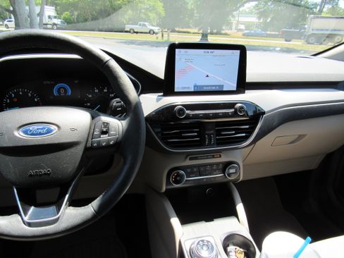 Used 2020 Ford Escape SEL AWD/4WD image 8