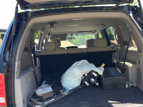 Used 2011 Honda Pilot EX image 8