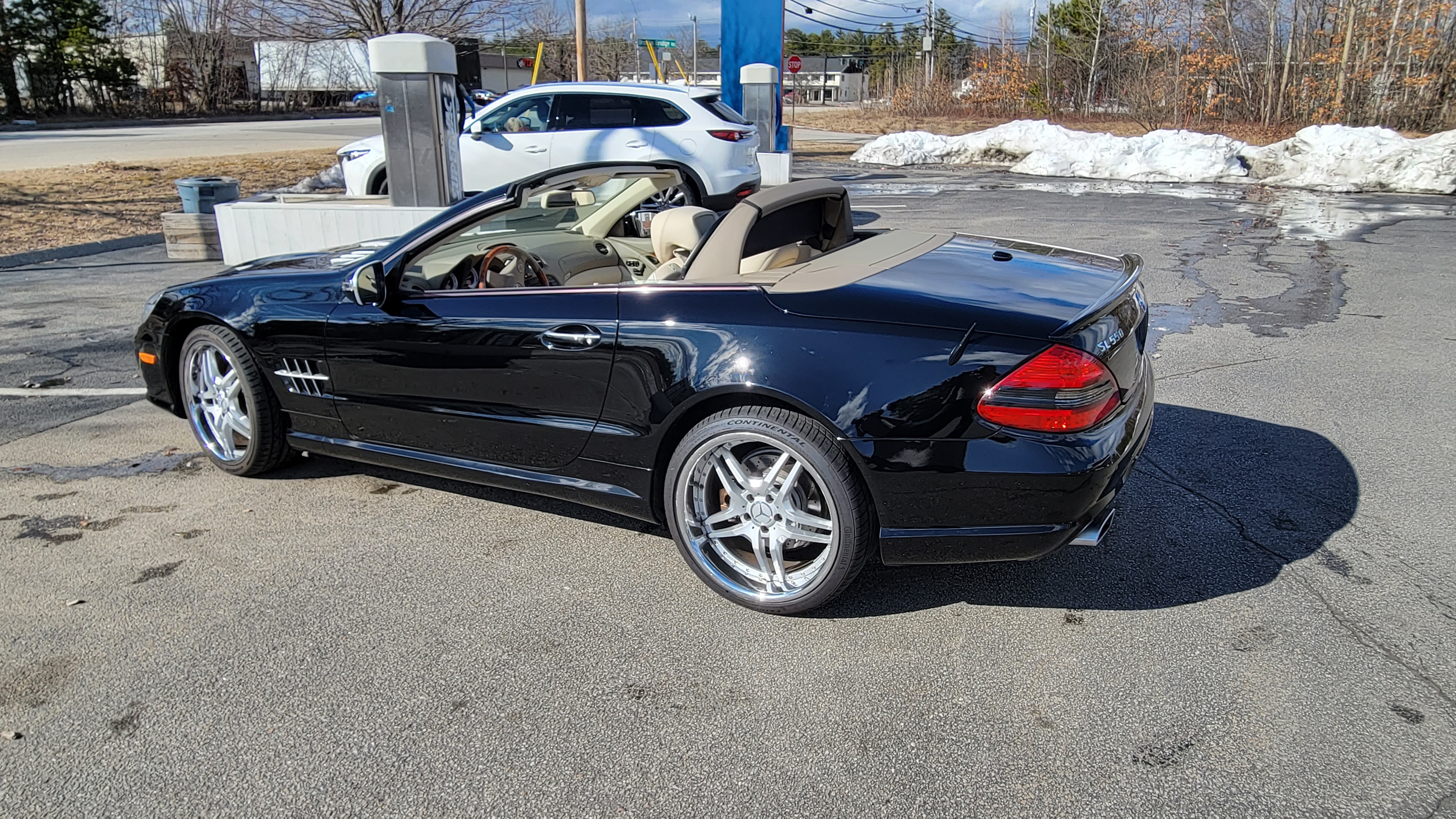 Used 2009 Mercedes-Benz SL 550 image 2