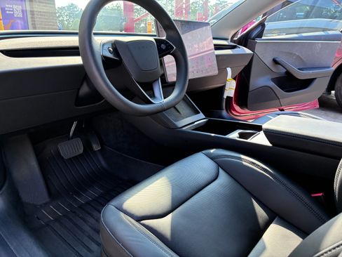 Used 2024 Tesla Model 3 Long Range RWD image 10