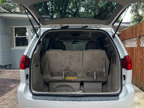Used 2005 Toyota Sienna AWD image 6