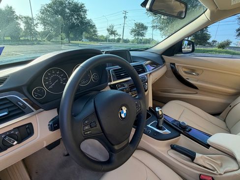 Used 2016 BMW 320i Sedan RWD image 15