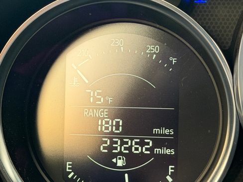 Used 2018 MAZDA MX-5 Miata Grand Touring image 14