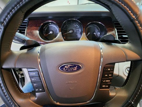 Used 2011 Ford Taurus SEL w/ 201A Rapid Spec Order Code image 11