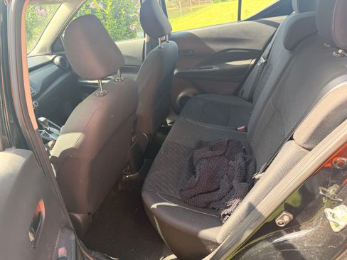Used 2021 Nissan Kicks S FWD image 6
