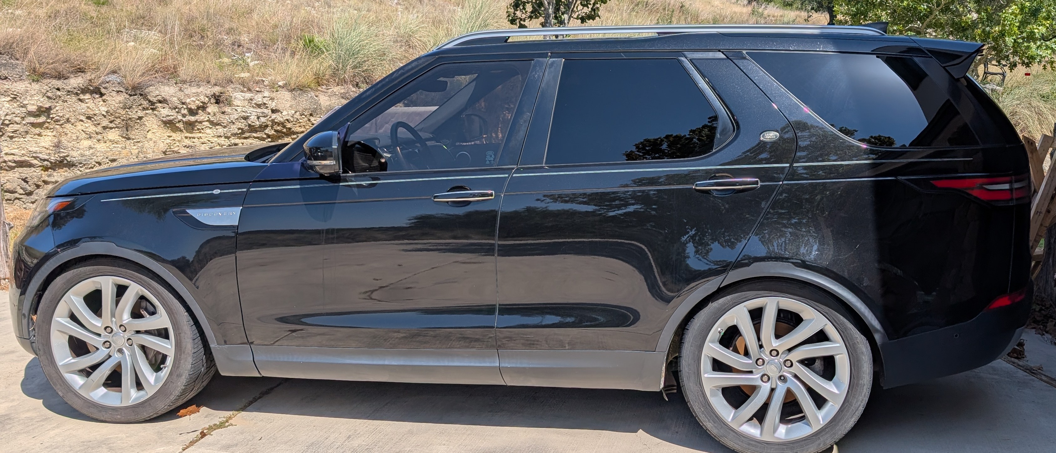 Used 2019 Land Rover Discovery HSE Luxury AWD/4WD image 5