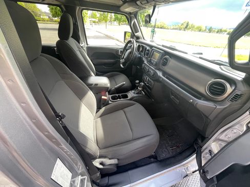 Used 2019 Jeep Wrangler Unlimited Sport S AWD/4WD image 8