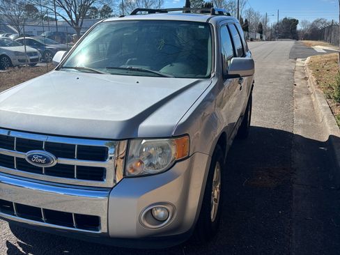 Used 2011 Ford Escape Limited w/ 301A Rapid Spec Order Code image 11