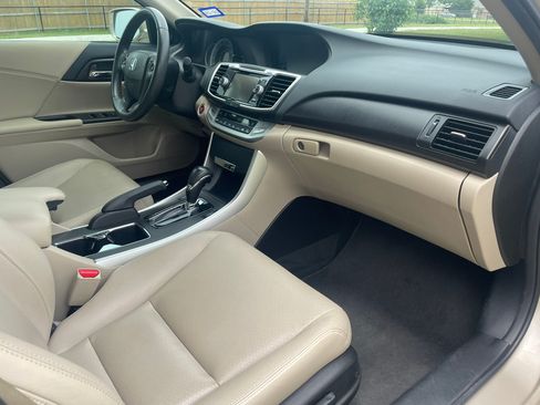 Used 2015 Honda Accord EX-L image 27
