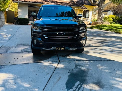 Used 2016 Chevrolet Silverado 1500 LTZ Z71 w/ LTZ Plus Package image 5