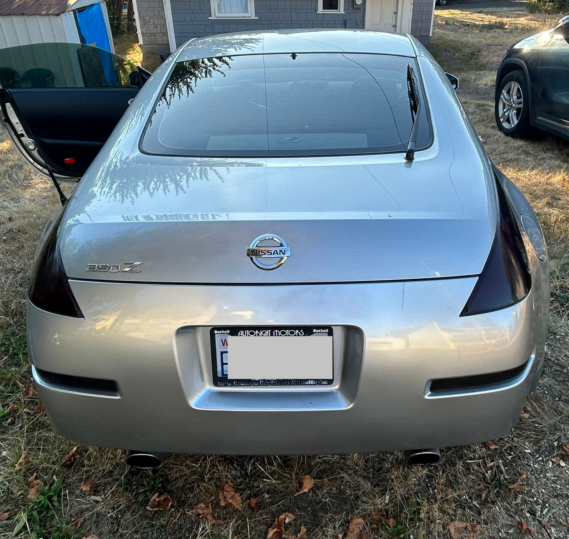 Used 2004 Nissan 350Z Enthusiast w/ Cargo Convenience Pkg RWD image 5