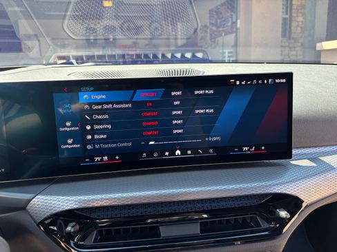 Used 2025 BMW M2 w/ Lighting Package RWD image 32