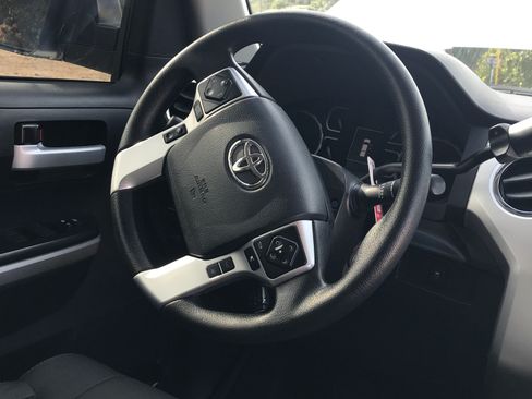 Used 2018 Toyota Tundra SR5 RWD image 14