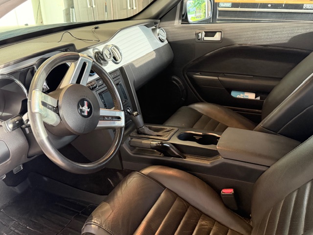 Used 2006 Ford Mustang GT Premium RWD image 9