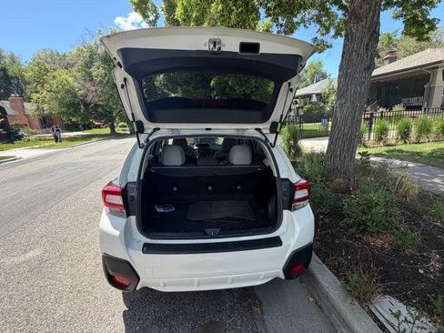 Used 2018 Subaru Crosstrek 2.0i Premium w/ Moonroof Package AWD/4WD image 8