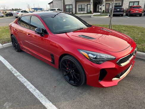 Used 2023 Kia Stinger GT2 image 8