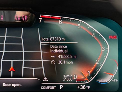 Used 2020 BMW X5 xDrive50i image 11