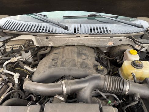 Used 2017 Ford Expedition EL XLT image 24