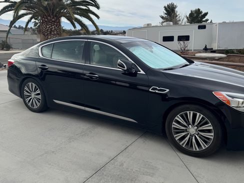 Used 2016 Kia K900 Luxury w/ Luxury VIP Package image 5