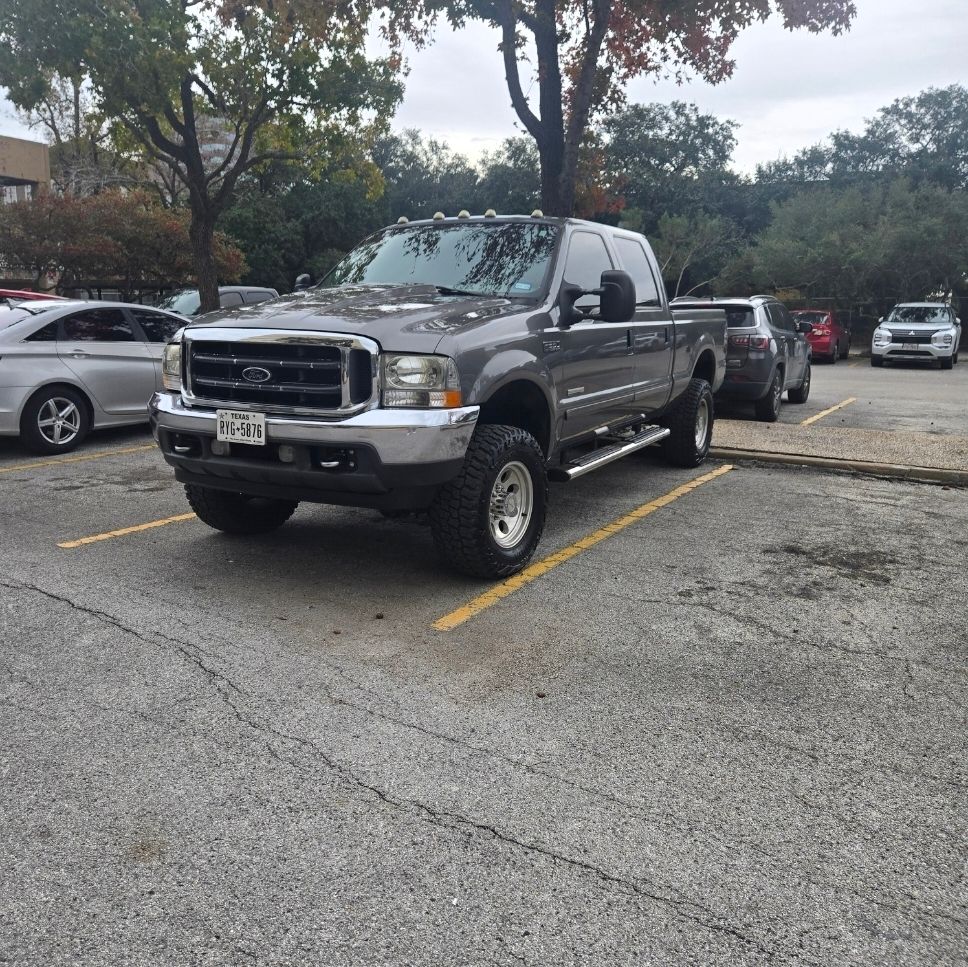 Used 2002 Ford F350 4x4 Crew Cab Super Duty image 1