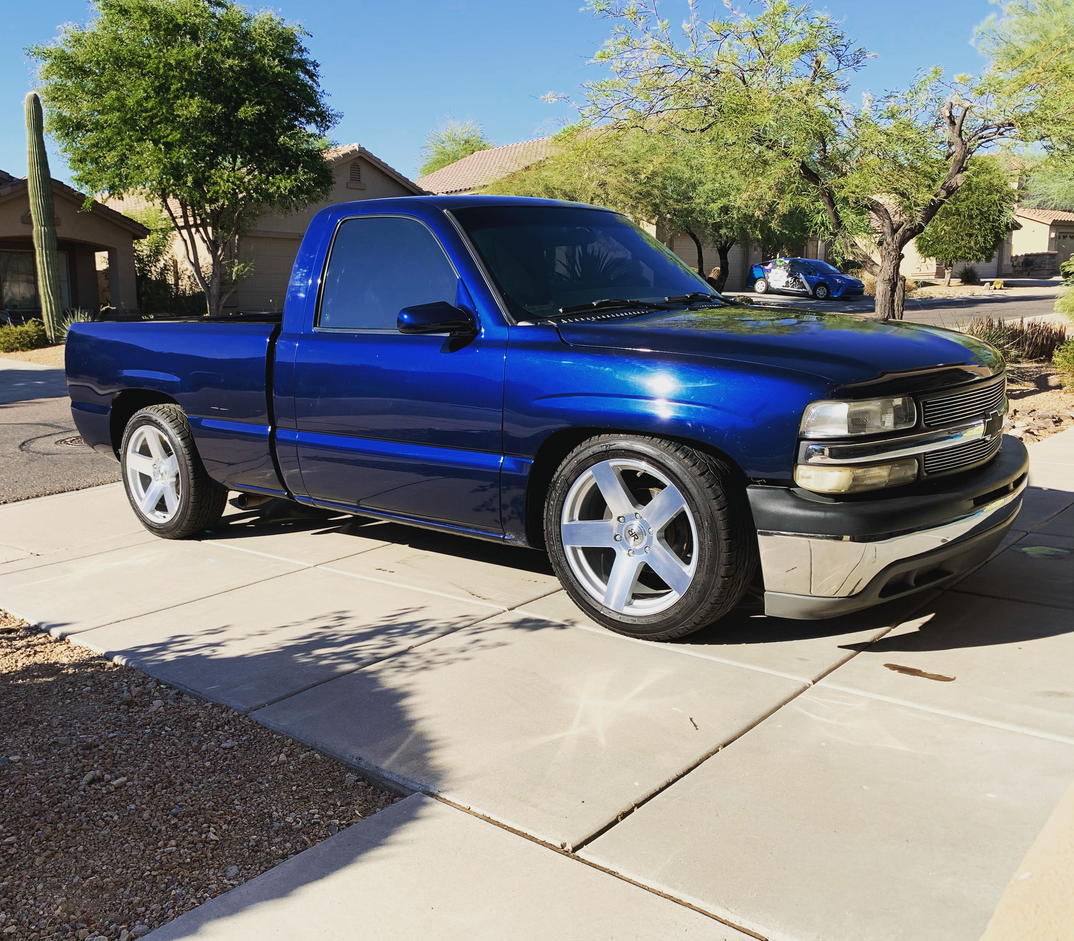 Used 1999 Chevrolet Silverado 1500 2WD Regular Cab image 11