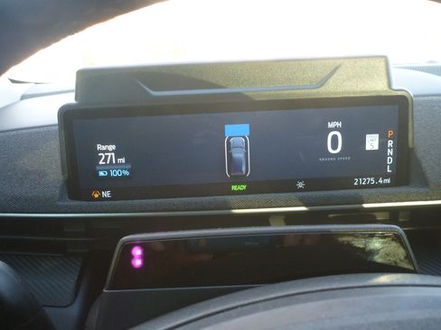 Used 2023 Ford Mustang Mach-E Premium image 8