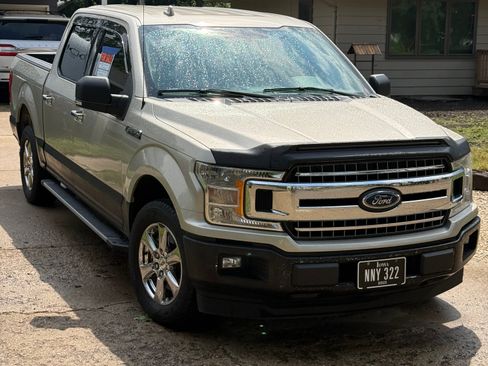 Used 2018 Ford F150 XLT w/ Equipment Group 302A Luxury RWD image 4