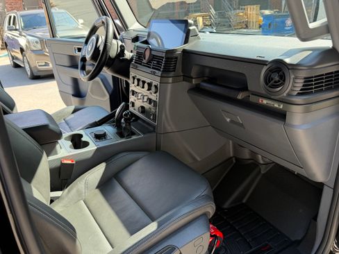 Used 2025 INEOS Grenadier AWD/4WD image 12
