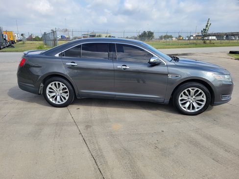 Used 2015 Ford Taurus Limited w/ Equipment Group 301A image 1