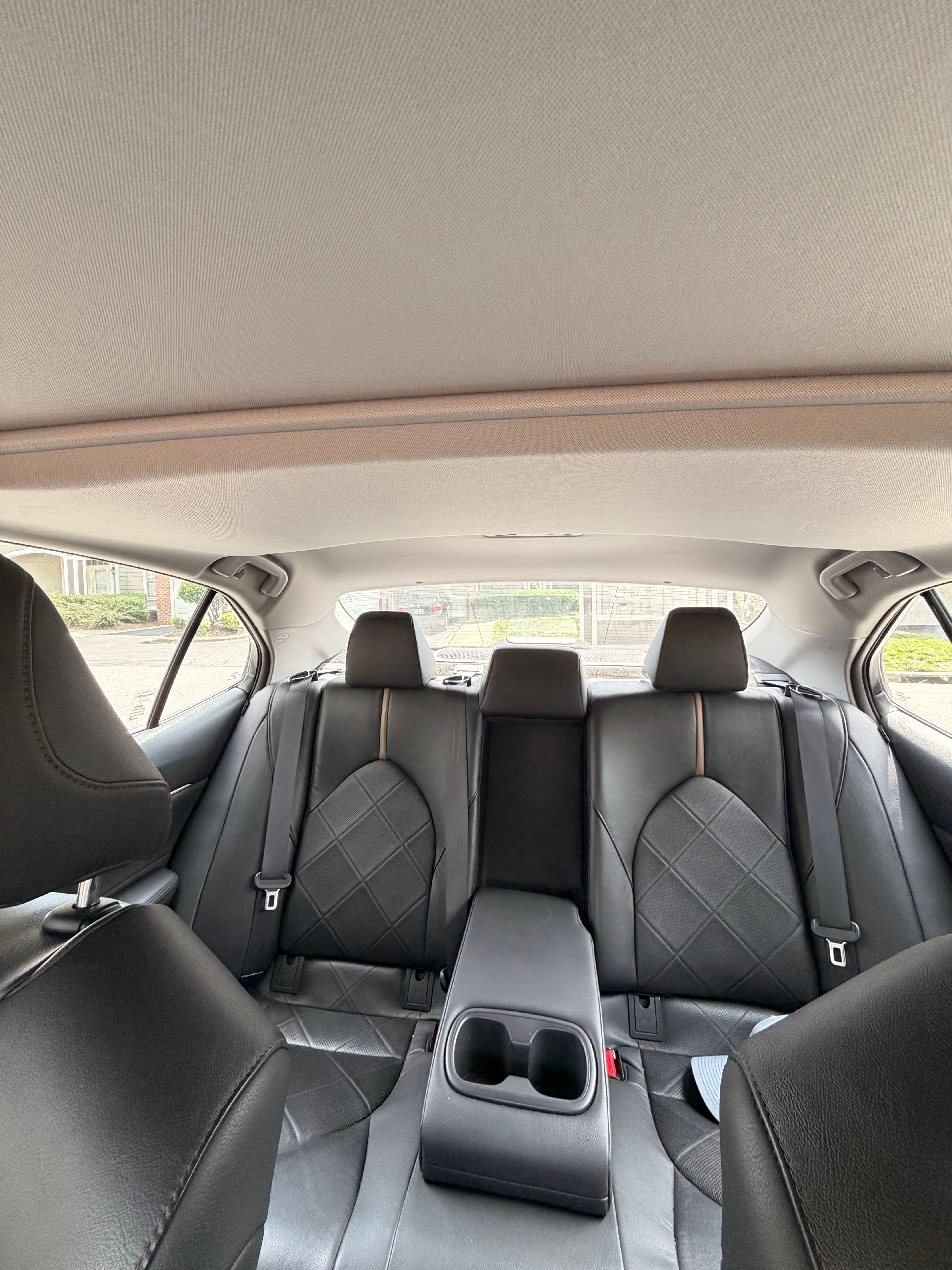 Used 2018 Toyota Camry XLE w/ Audio Package FWD image 10