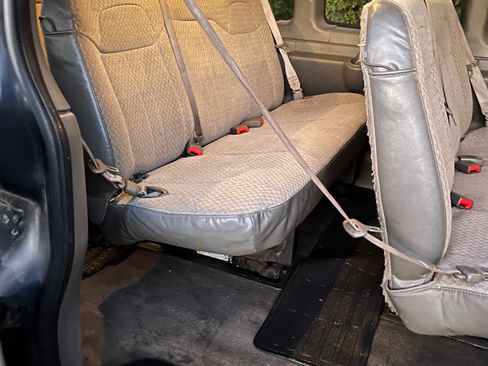 Used 2011 Chevrolet Express 3500 LT w/ LT Preferred Equipment Group image 10