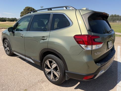 Used 2021 Subaru Forester Touring w/ Popular Package #2 AWD/4WD image 4