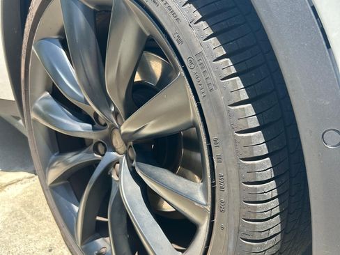 Used 2019 Tesla Model X 100D AWD/4WD image 8