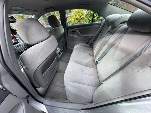 Used 2010 Toyota Camry Hybrid image 11