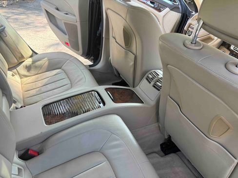 Used 2013 Mercedes-Benz CLS 550 image 9