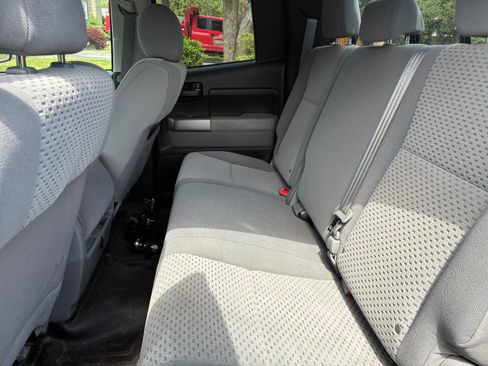Used 2010 Toyota Tundra 4x4 Double Cab image 11