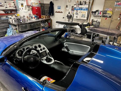 Used 2006 Pontiac Solstice Convertible w/ Premium Package image 5