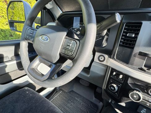Used 2025 Ford F450 XLT w/ 360-Degree Camera Package AWD/4WD image 15
