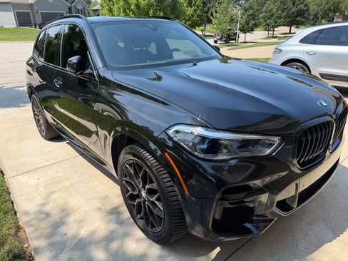 Used 2022 BMW X5 M50i w/ Executive Package AWD/4WD image 2
