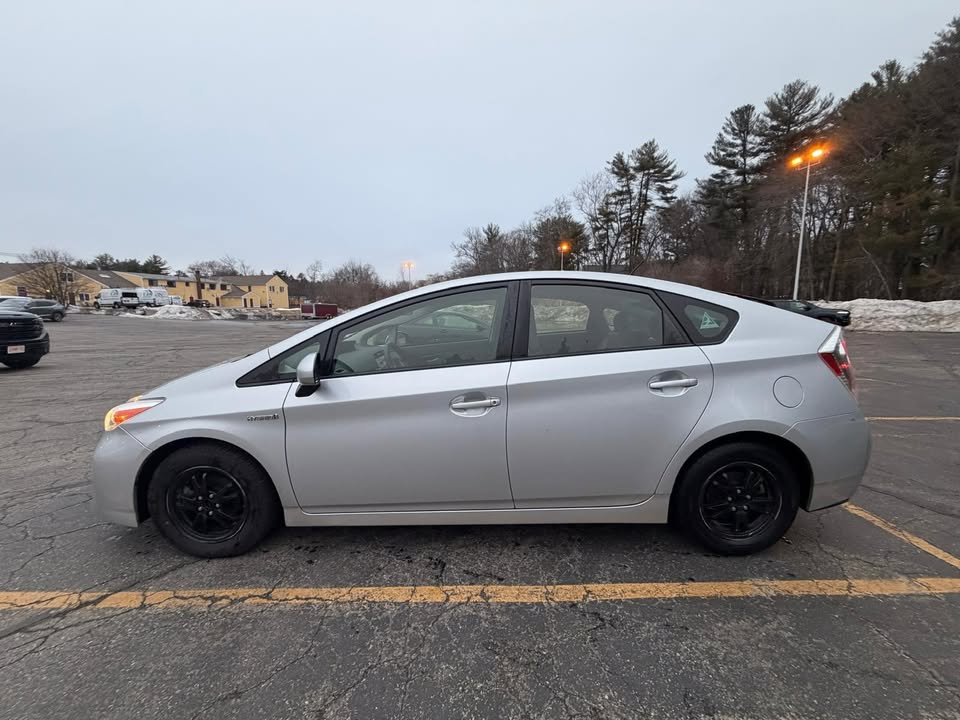 Used 2015 Toyota Prius Three FWD image 1