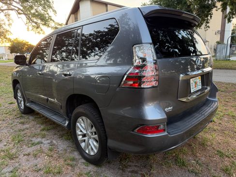 Used 2016 Lexus GX 460 w/ Premium Package AWD/4WD image 11