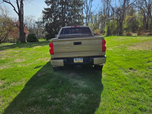 Used 2018 Toyota Tundra Limited image 4