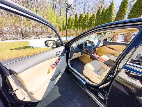 Used 2010 Lexus ES 350 image 17