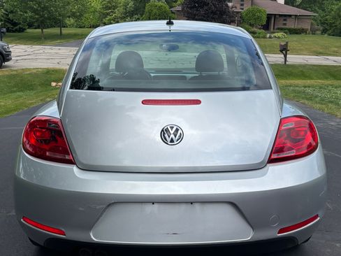 Used 2013 Volkswagen Beetle 2.5 FWD image 5