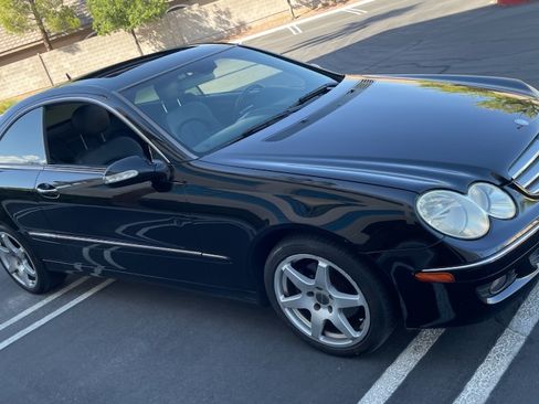Used 2008 Mercedes-Benz CLK 350 Coupe image 10