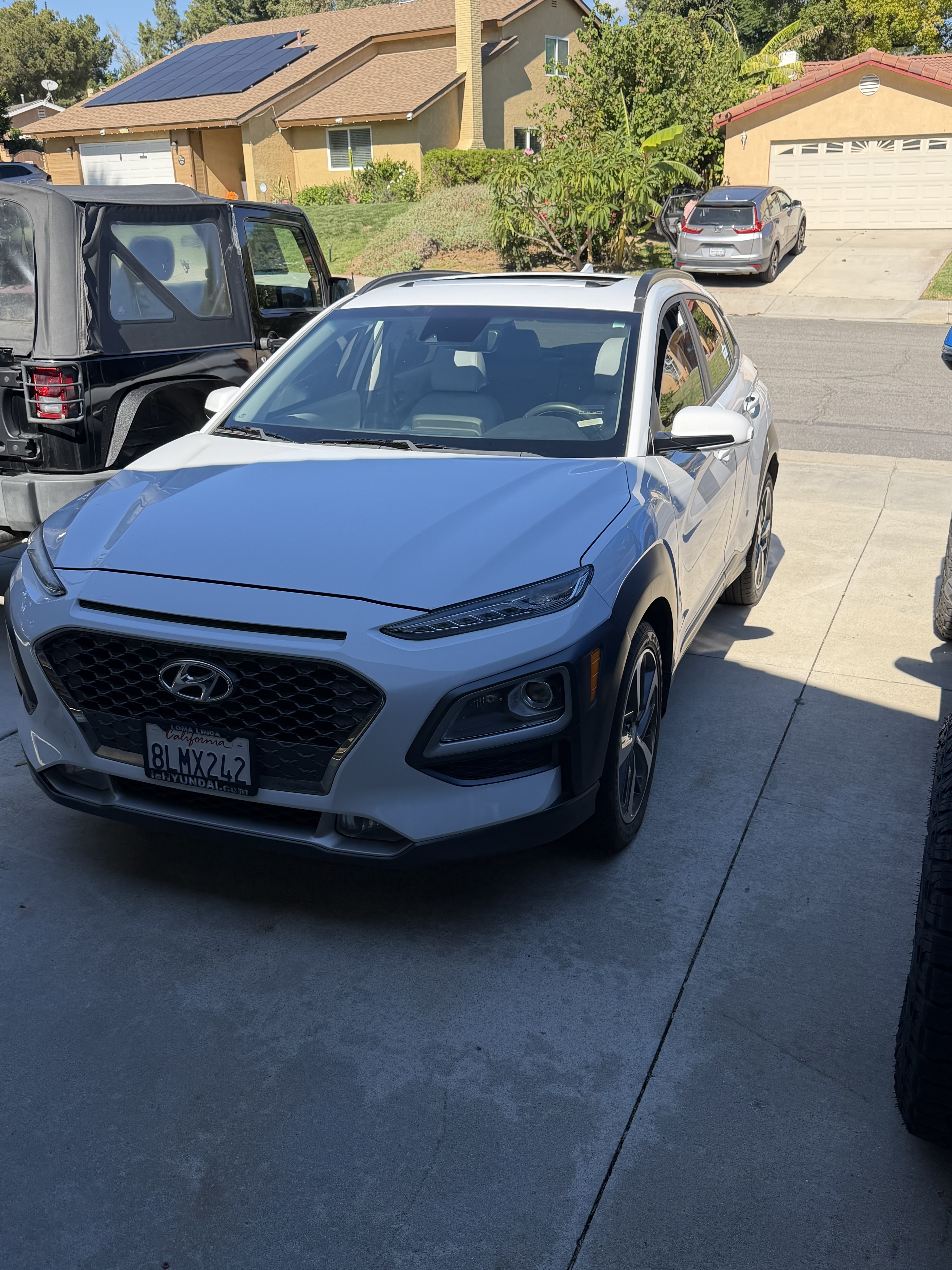 Used 2019 Hyundai Kona Limited FWD image 2