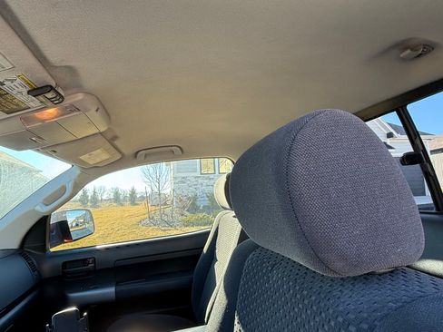 Used 2012 Toyota Tundra 4x4 Regular Cab w/ TRD Off-Road Pkg image 11