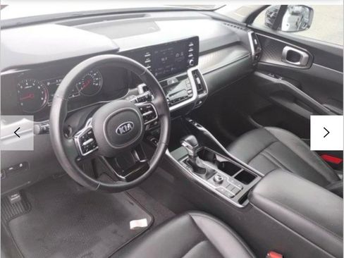 Used 2021 Kia Sorento S image 6